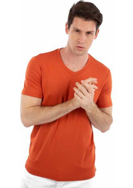 - V Yaka Kısa Kollu Likralı Viskon Erkek T-Shirt modelleri