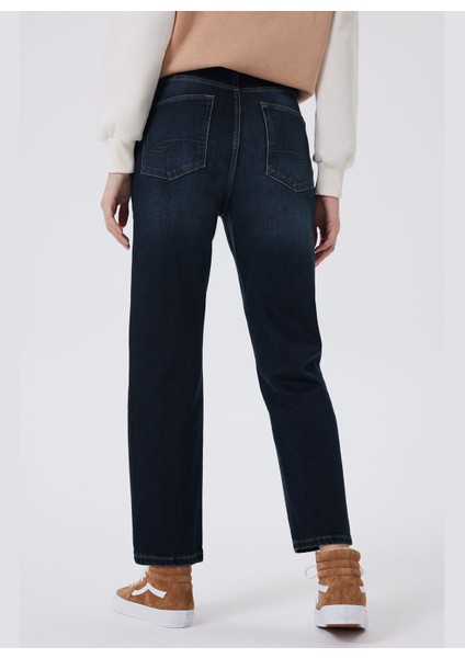 Normal Bel Düz Paça Straight Koyu Mavi Kadın Denim Pantolon 241 Lcf 121003 Clara Kaı Isl Dark B modelleri