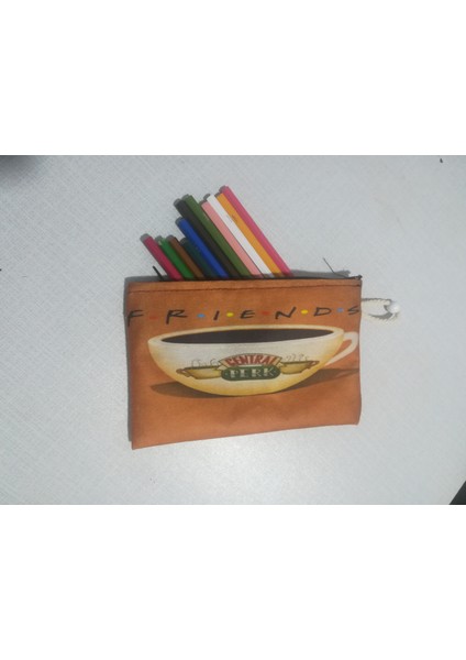 Friends Logo Desenli Tasarım Bez Kalemlik-Cüzdan