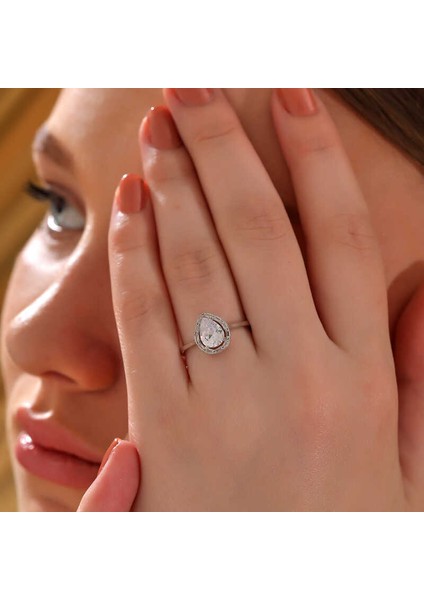 Gümüş Damla Zirkon Taşlı Kadın Yüzük fiyatları