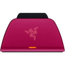 Razer DualSense Hızlı Şarj İstasyonu PS5 – Kırmızı RC21-01900300-R3M1