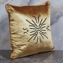 Jaunty Home Forza Özel Nakışlı Gold Renk Kadife Kırlent