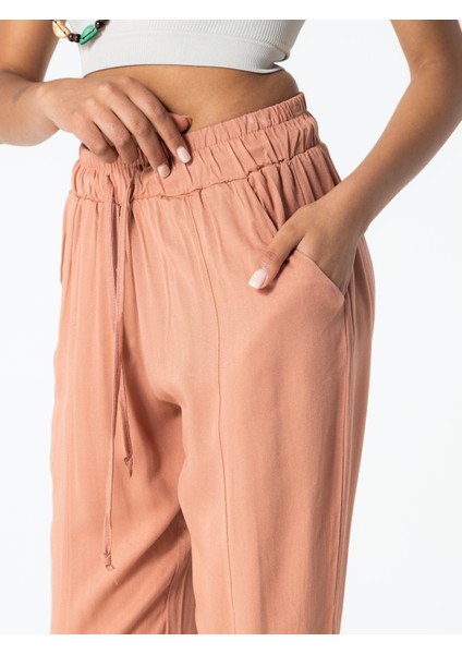 Tarçın Beli Lastikli Rahat Midi Boy Pantolon fırsatları