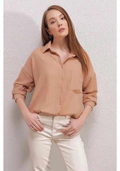 Kadın Bisküvi Tek Cepli Oversize Ayrobin Gömlek HZL23S-BD1201531