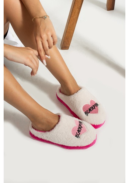 Pofuduk Blackpink Figürlü Panduf Kadın Ev Terliği Tüylü Terlik modelleri