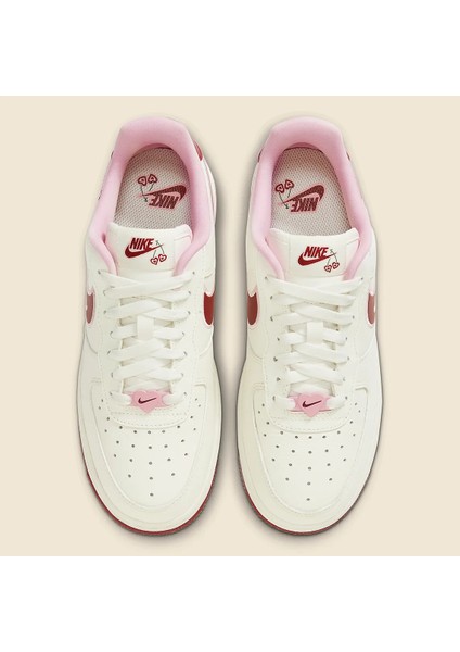 Air Force 1 Low Valentine's Day fırsatları