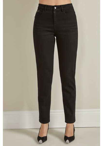 Düz Paça Siyah Jean Pantolon indirimleri