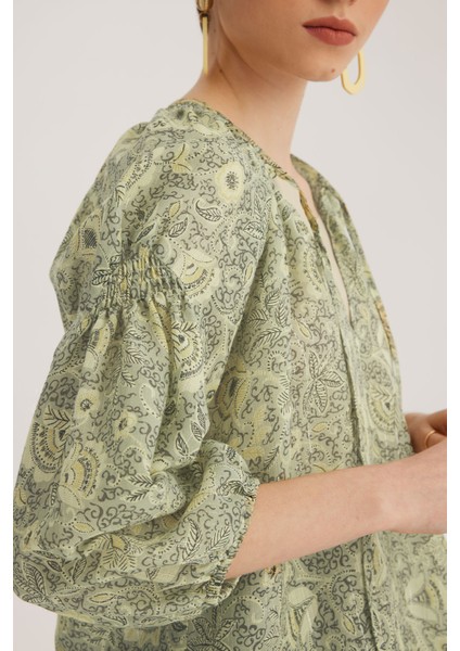 Yeşil Bağlama Detaylı Reglan Kol Yuvarlak Yaka Bluz fiyatları