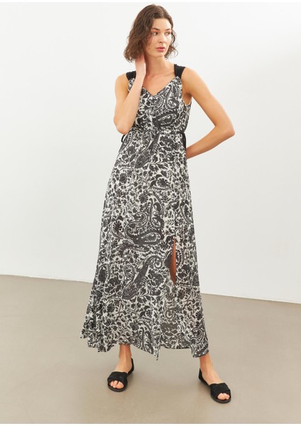 Siyah Desenli Yırtmaçlı Maxi Elbise indirimleri