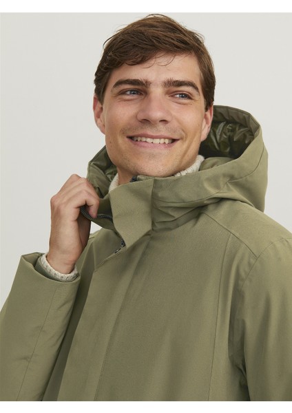 Su ve Rüzgar Geçirmez Kapüsonlu Parka - Blakeen fırsatları