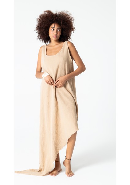 Bej Derin Yaka Kalın Askılı Asimetrik Kesim Salaş Müslin Doğal Kumaş Elbise modelleri