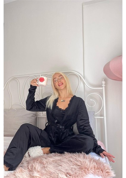 Siyah Nero Exclusive Kadife Sabahlıklı Kadın Pijama Takımı fırsatları