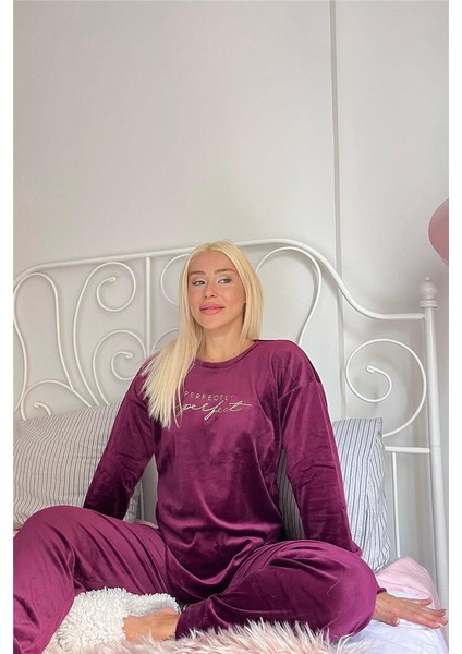 Mürdüm Perfectly Desenli Exclusive Kadife Kadın Pijama Takımı