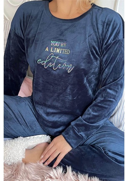 Lacivert Limited Desenli Exclusive Kadife Kadın Pijama Takımı fırsatları