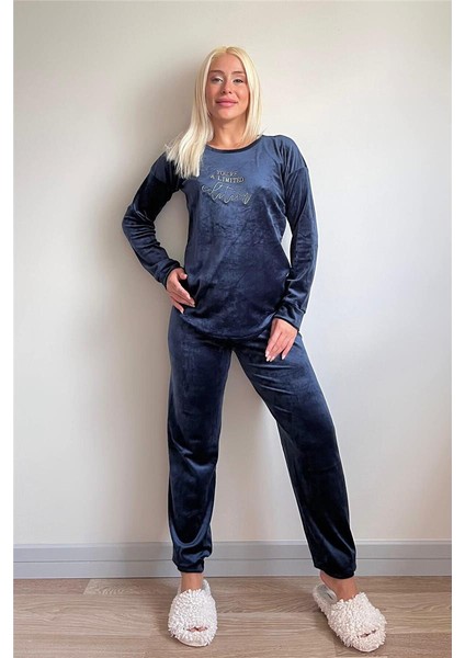 Lacivert Limited Desenli Exclusive Kadife Kadın Pijama Takımı indirimleri