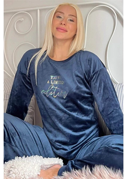 Pijama Evi Lacivert Limited Desenli Exclusive Kadife Kadın Pijama Takımı 