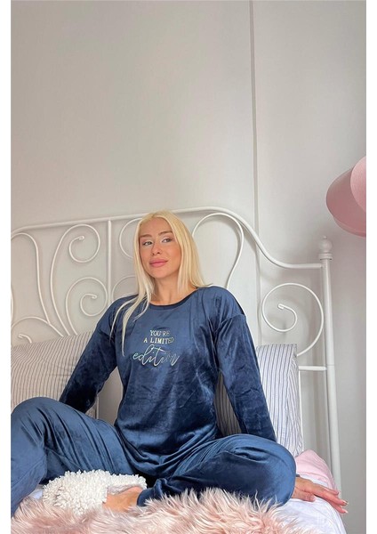 Lacivert Limited Desenli Exclusive Kadife Kadın Pijama Takımı