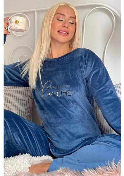 Toz Mavi Love Desenli Exclusive Kadife Kadın Pijama Takımı
