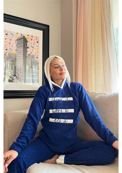 Lacivert Three Line Desenli Kapşonlu Peluş Polar Pijama Takımı