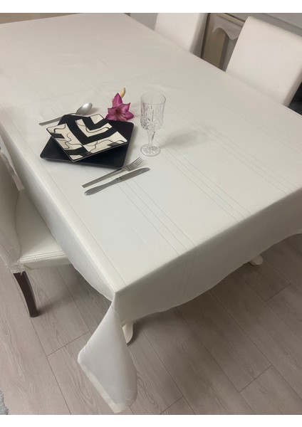 Dertsiz Masa Örtüsü Elegans fiyatları