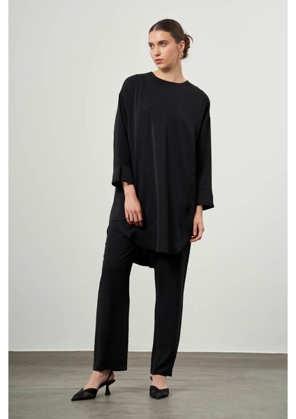 Desen Dokulu Cepli Siyah Tunik