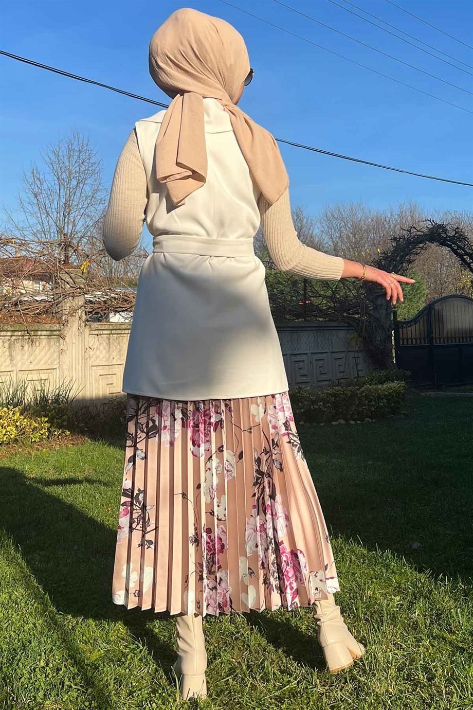 Rabia Şamlı Bej Çiçekli Plise Etek görsel 4