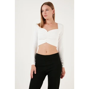 Slim Fit Kalp Yaka Önü Büzgülü Crop Bluz Bayan Bluz 5865401
