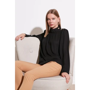Omuz Düğmeli Regular Fit Dik Yakalı Bluz Bayan Bluz 611BZ0235