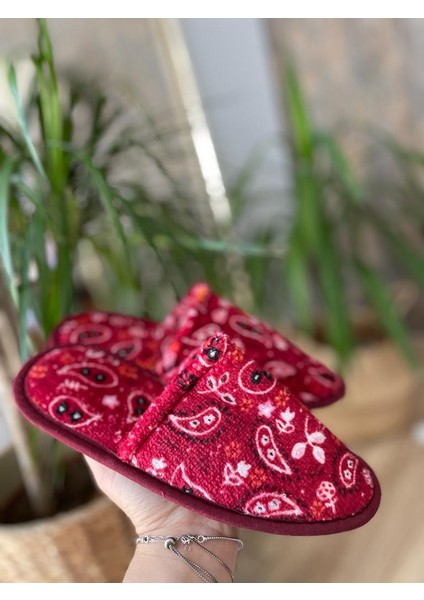Kadın Kışlık Kedi Kurdela Desenli Terlik Ev Terliği
