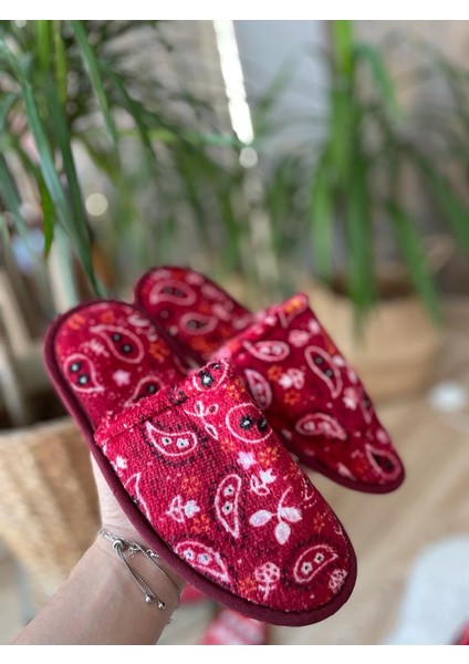 Kadın Kışlık Kedi Kurdela Desenli Terlik Ev Terliği modelleri