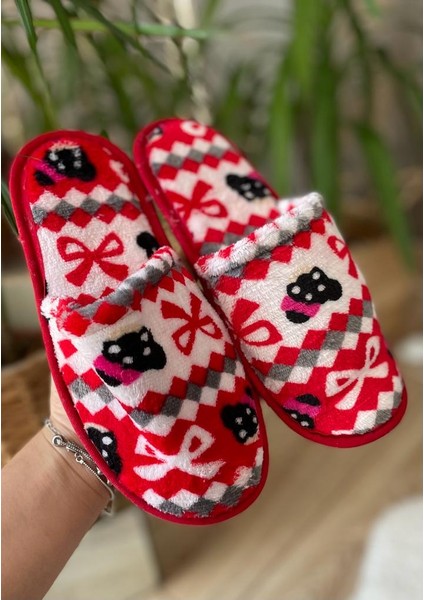 Kadın Kışlık Kedi Kurdela Desenli Terlik Ev Terliği