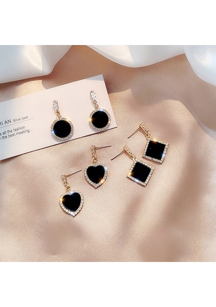 E028HEI Sıcak Yeni Siyah Yuvarlak Elmas Taklidi Küpe Kore Versiyonu Moda Basit ve Çok Yönlü Mizaç Kadın Düğün Küpe Mücevher (Yurt Dışından)