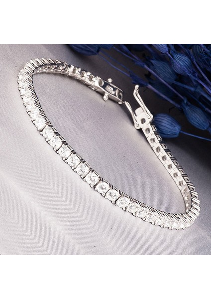 Kare Taşlı Su Yolu Kadın Gümüş Bileklik - 0,20 Karat fiyatları