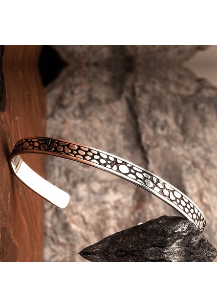Taş Desenli Gümüş Erkek Bilekliği fiyatları