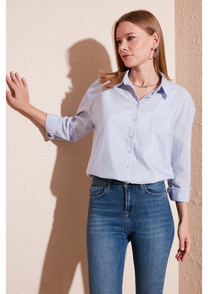 Çizgili Pamuklu Regular Fit Tek Cepli Gömlek Bayan Gömlek 611GM0018 modelleri