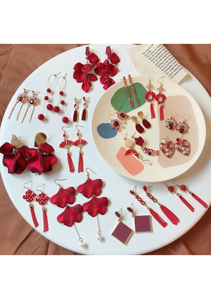 03 S925 Gümüş Iğne Lüks Küpe Kadınlar Için Geleneksel Çin Moda Yeni Yıl Düğün Takı Kırmızı Uzun Püskül Küpe 2023 (Yurt Dışından) fiyatları