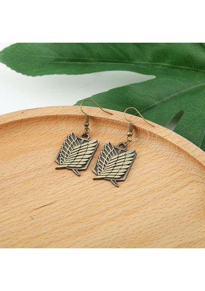 Altın Anime Attack On Titan Damla Küpe Серьги Attack Wings Shingeki Cosplay Dangle Küpe Kadınlar Için Kız Kulak Takı (Yurt Dışından) fırsatları