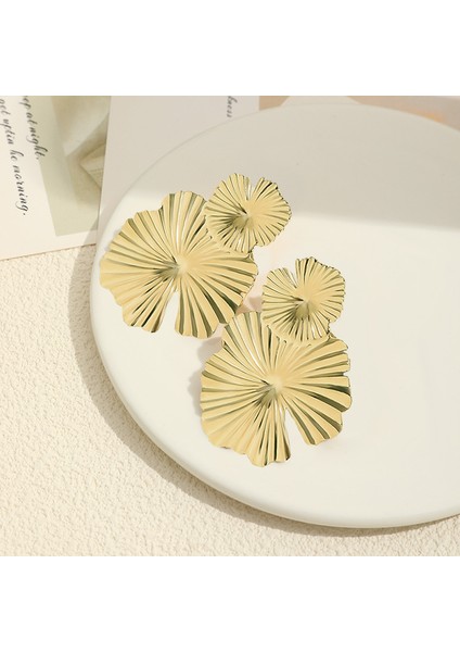 Stil 5 Moda Kişilik Abartılı Altın Çiçekler Payetler Küpe Sözleşmeli Mizaç Mat Düzensiz Yapraklı Küpe (Yurt Dışından) fırsatları