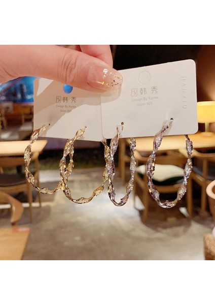 Gümüş Moda Bozulma Interweave Büküm Metal Daire Geometrik Yuvarlak Hoop Küpe Kadın Aksesuarları Retro Parti Takı Için (Yurt Dışından) fiyatları