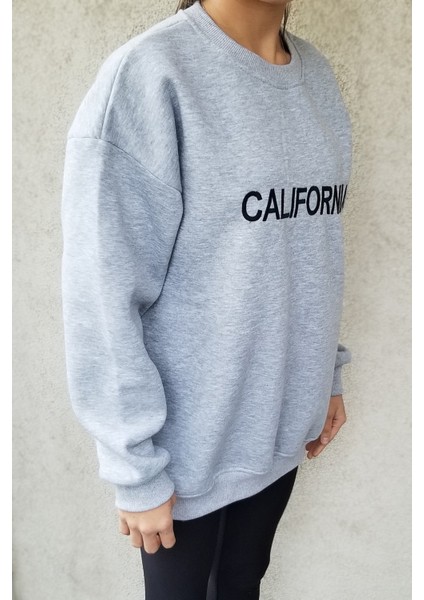 Calıfornıa Nakışlı Gri Oversize Kadın Sweatshirt