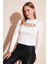 Slim Fit Bisiklet Yaka Önü Pencereli Crop Bluz Bayan Bluz 5865399 1