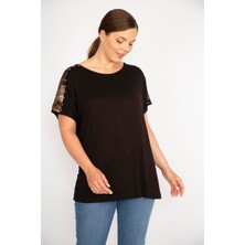 Şans Kadın Siyah Büyük Beden Omuzları Lak Baskı Ve Taş Detaylı Bluz