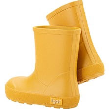Igor W10291 Yogı