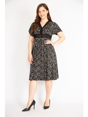 Şans Kadın Siyah Büyük Beden Yaka Ve Beli Geniş Kopenaki Dantelli Evaze Elbise