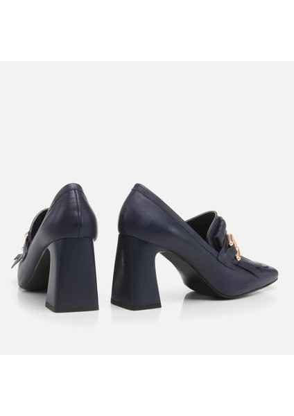 01AYH274810A680 Hakiki Deri Lacivert Kadın Kalın Topuk modelleri