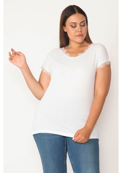 Kadın Beyaz Büyük Beden Pamuklu Kumaş V Yakalı Dantel Detaylı Düşük Kollu Bluz fırsatları