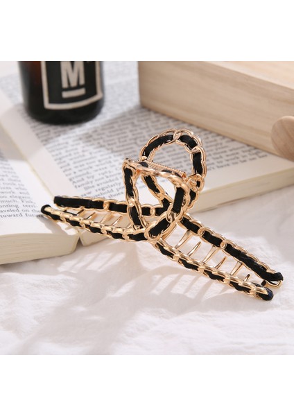 IPA0877-4 Iparam 2021 Yeni Ins Metal Hollowgeometric Saç Pençe Bayanlar Çapraz Yengeç Banyo Klipsi Kadınlar Için Moda Kız Şapkalar (Yurt Dışından) indirimleri