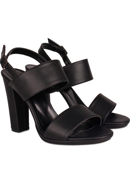 111035 014 Kadın Siyah Büyük & Küçük Numara Ayakkabı fiyatları