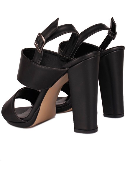 111035 014 Kadın Siyah Büyük & Küçük Numara Ayakkabı modelleri