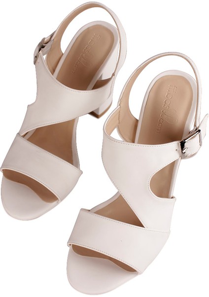 111036 468 Kadın Beyaz Büyük & Küçük Numara Ayakkabı indirimleri